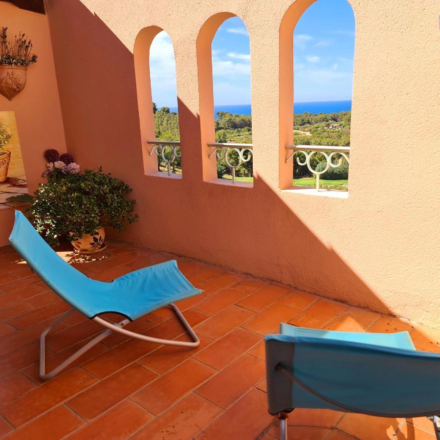 Hameau Des Amandiers - Vue Mer, Golf Et Vignes Daire Saint-Cyr-sur-Mer Dış mekan fotoğraf