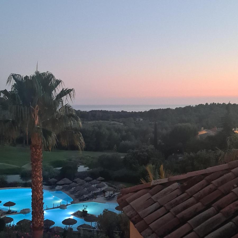 Hameau Des Amandiers - Vue Mer, Golf Et Vignes Daire Saint-Cyr-sur-Mer Dış mekan fotoğraf