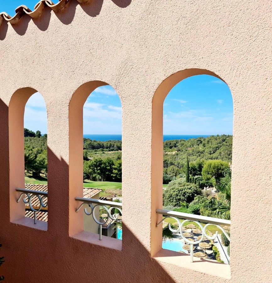 Hameau Des Amandiers - Vue Mer, Golf Et Vignes Daire Saint-Cyr-sur-Mer Dış mekan fotoğraf