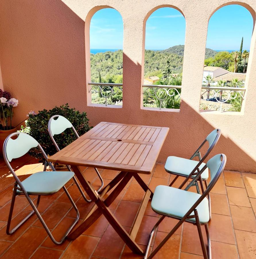 Hameau Des Amandiers - Vue Mer, Golf Et Vignes Daire Saint-Cyr-sur-Mer Dış mekan fotoğraf