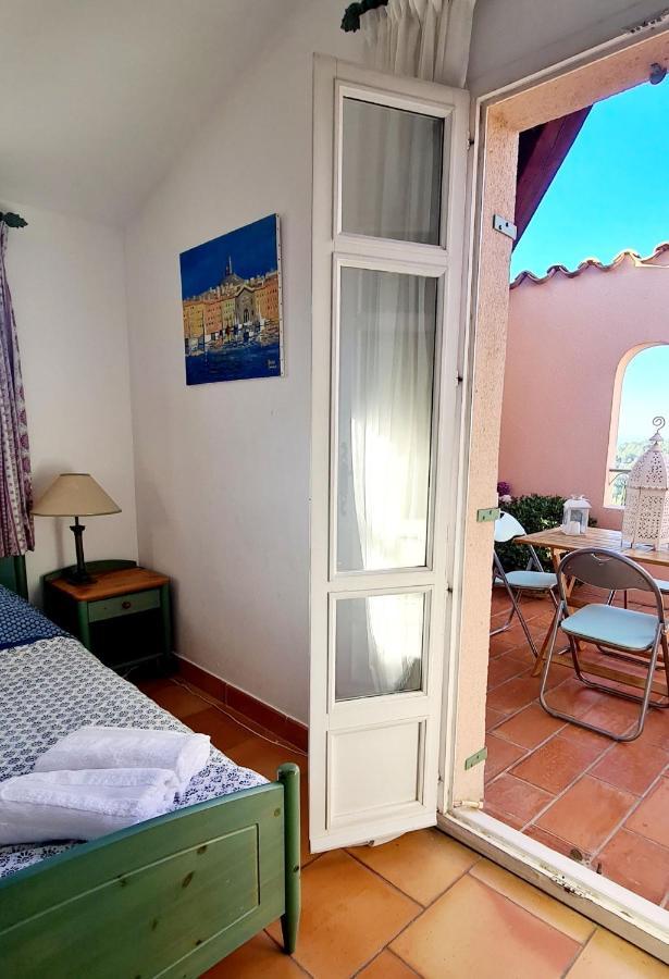 Hameau Des Amandiers - Vue Mer, Golf Et Vignes Daire Saint-Cyr-sur-Mer Dış mekan fotoğraf