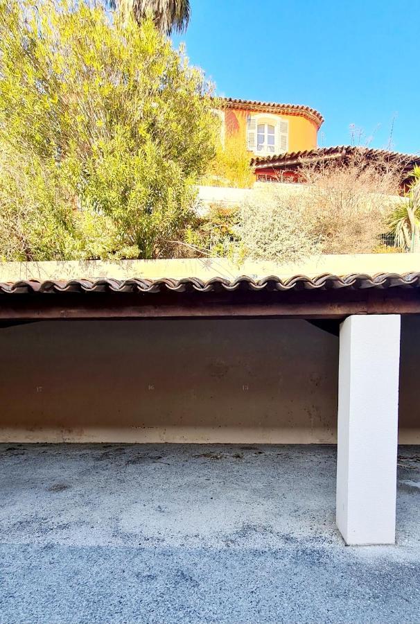 Hameau Des Amandiers - Vue Mer, Golf Et Vignes Daire Saint-Cyr-sur-Mer Dış mekan fotoğraf